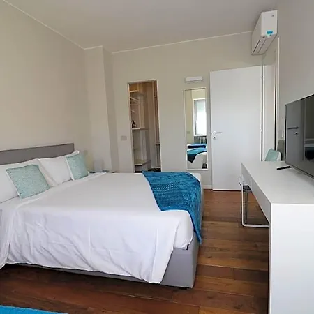 Aparthotel Isola 4*