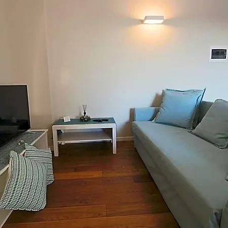 Isola 4*