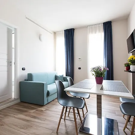 Isola Apartahotel 4*