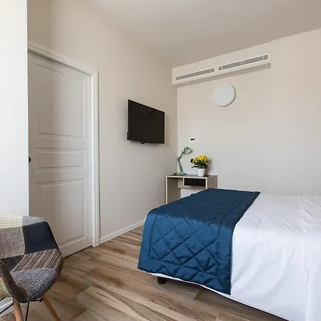 Isola Apartahotel 4*