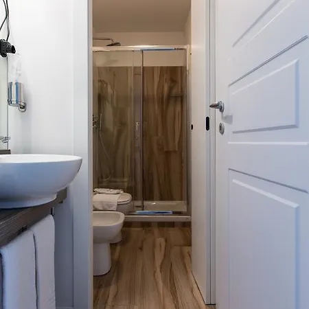 Apartahotel Isola 4*