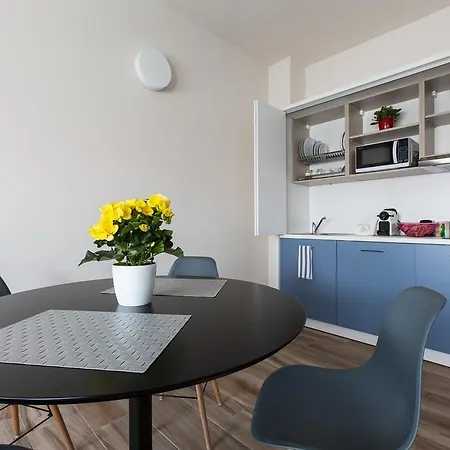 Isola Apartahotel Milán