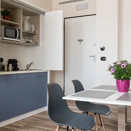 Isola 4* Milano