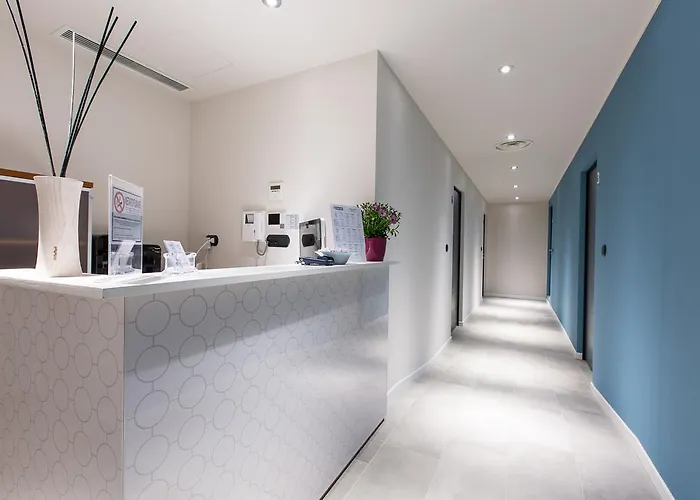Isola Aparthotel